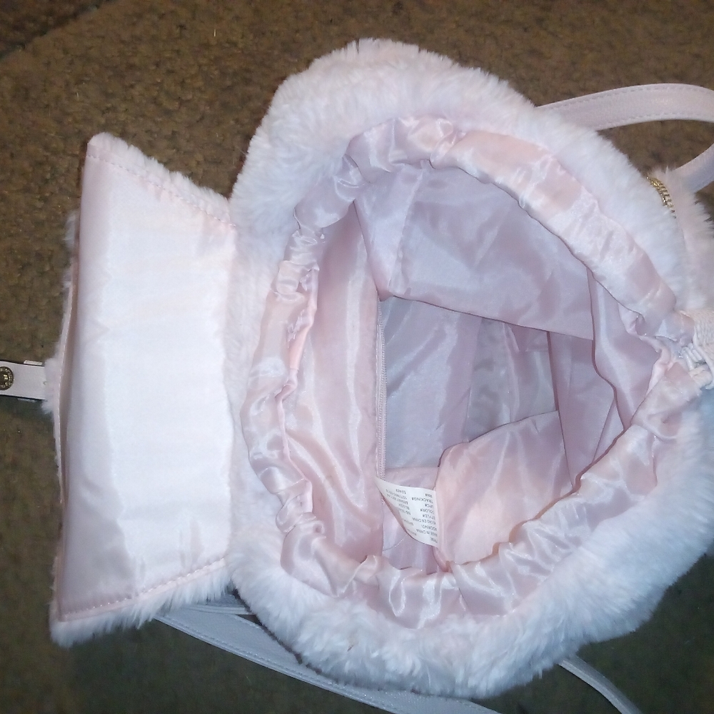 Pink backpack - Picture 3 of 3